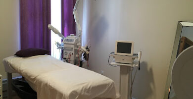 masajista Athena Spa & nails en Waterbury