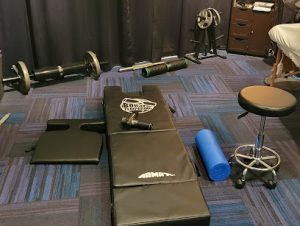 TalKenna Yoga & Massage 4 masajista Distinguished Roots Massage en Kansas City