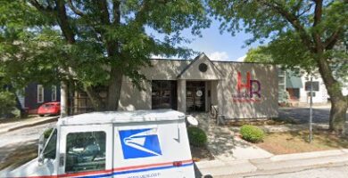 Masajistas en Rockford 2 masajista Essence of Solace Massage en Rockford