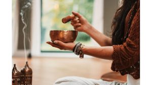 Asian Aromatherapy Massage 4 masajista KRAVE The Spa Therapy Experience en Brookings