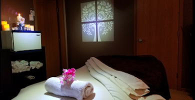 masajista Knead to Relax en Minot