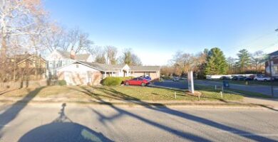 Masajistas en Cincinnati 2 masajista LG Clinical Massage en Cincinnati