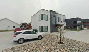 Taylor d Massage 2 masajista Massage by Kayla en West Fargo