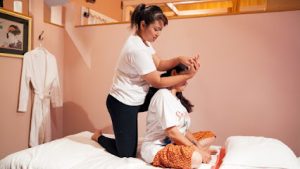 Monarch Massage (Mobile) Medical Massage Practitioner in Scottsdale and Paradise Valley 4 masajista Nana Thai Massage en Scottsdale
